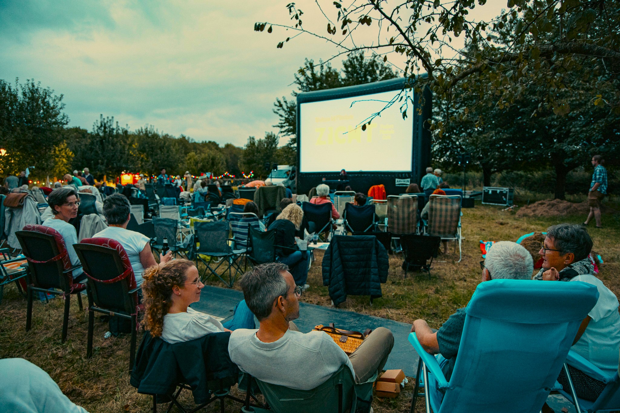 Buitencinema Plök & ZICHT - Film En Fanfare - Muziek Sjeng Sjer & de Sjele
