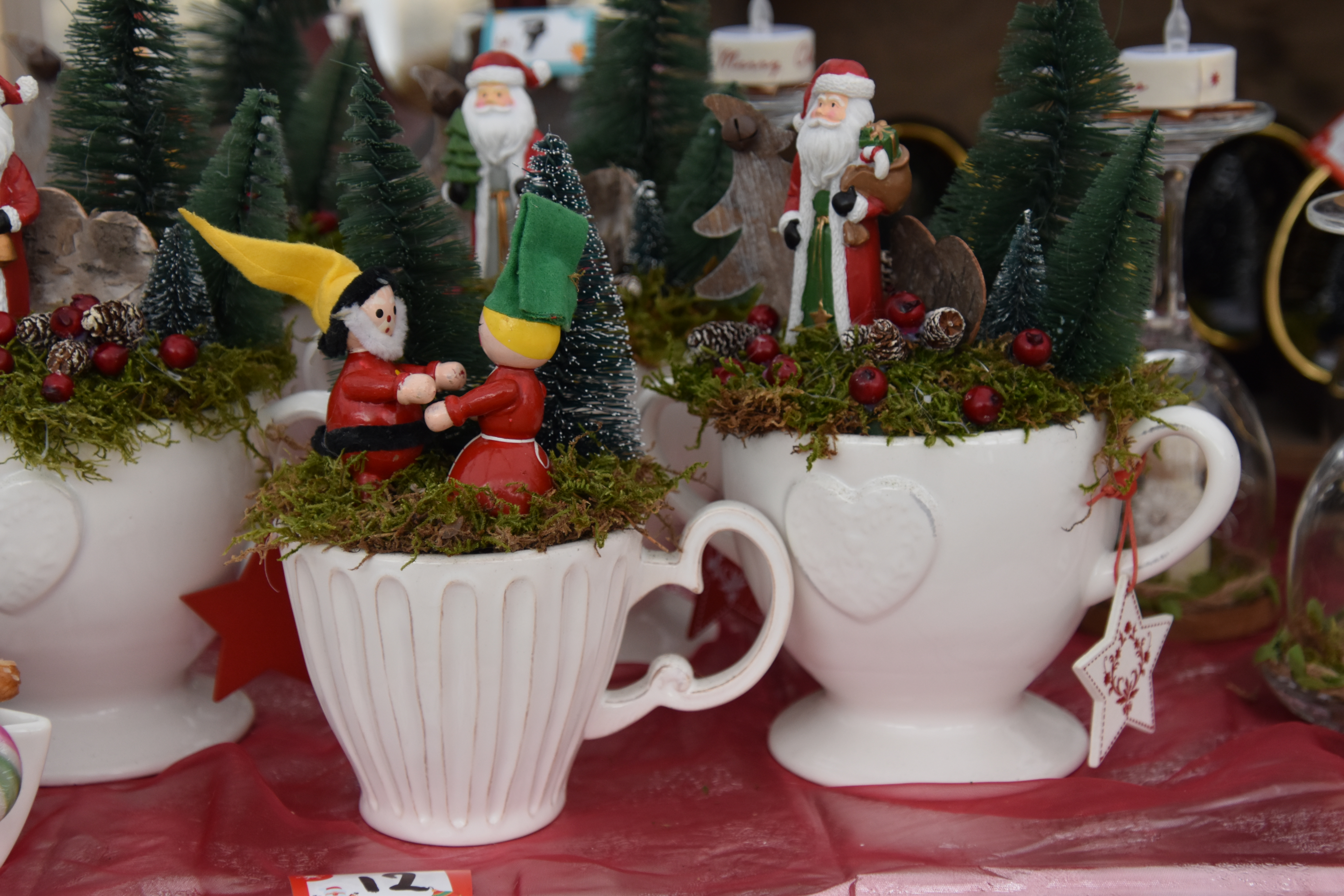 Kleine kerstmarkt in Kasteelpark Born